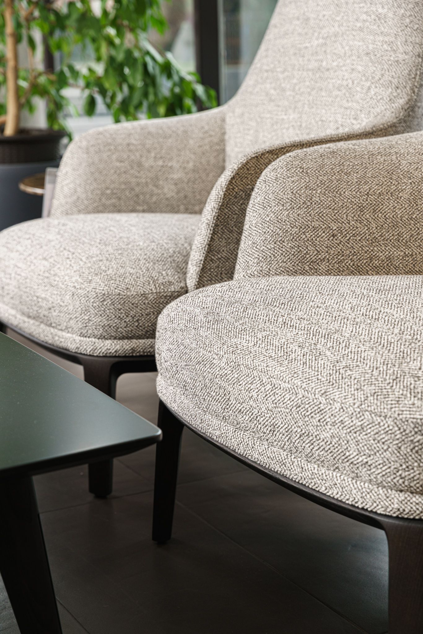 Poliform Кресло Jane Lounge от Poliform — в интерьере