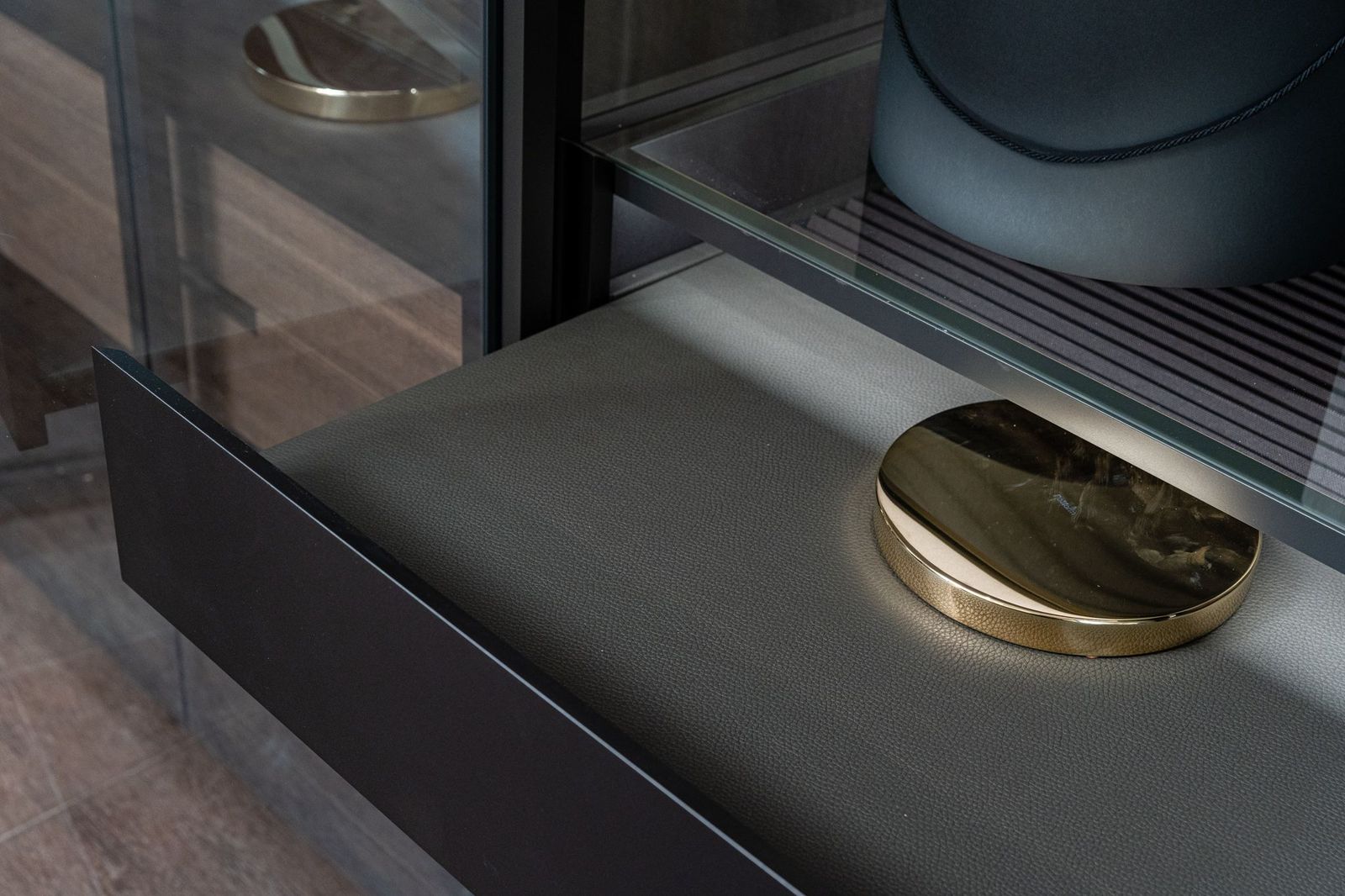 Poliform Шкаф Fitted от Poliform — в интерьере