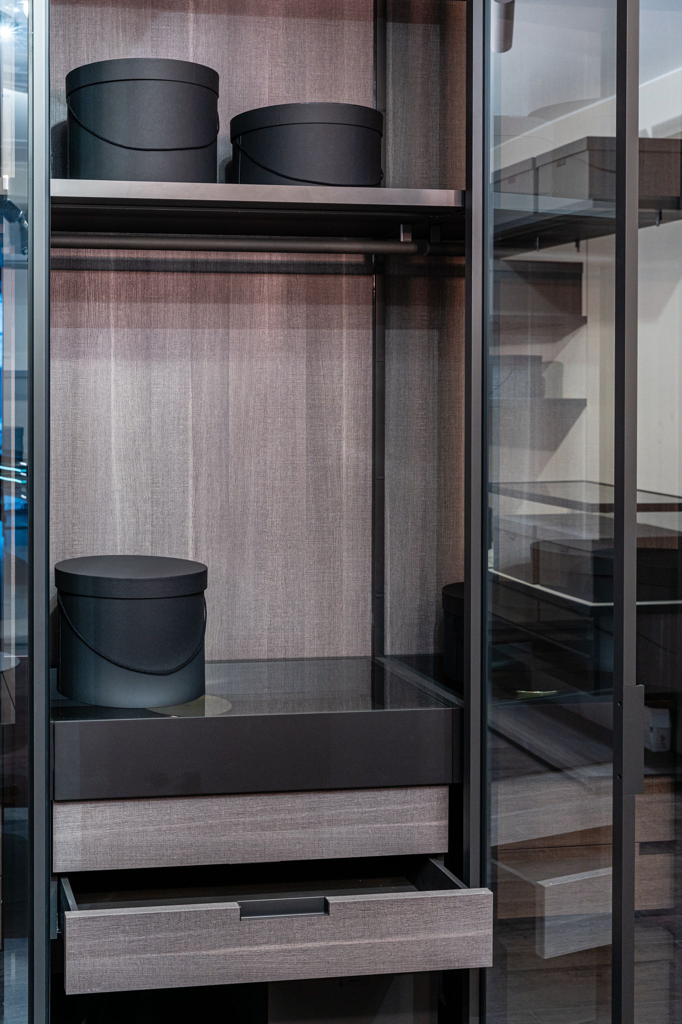 Poliform Шкаф Fitted от Poliform — в интерьере