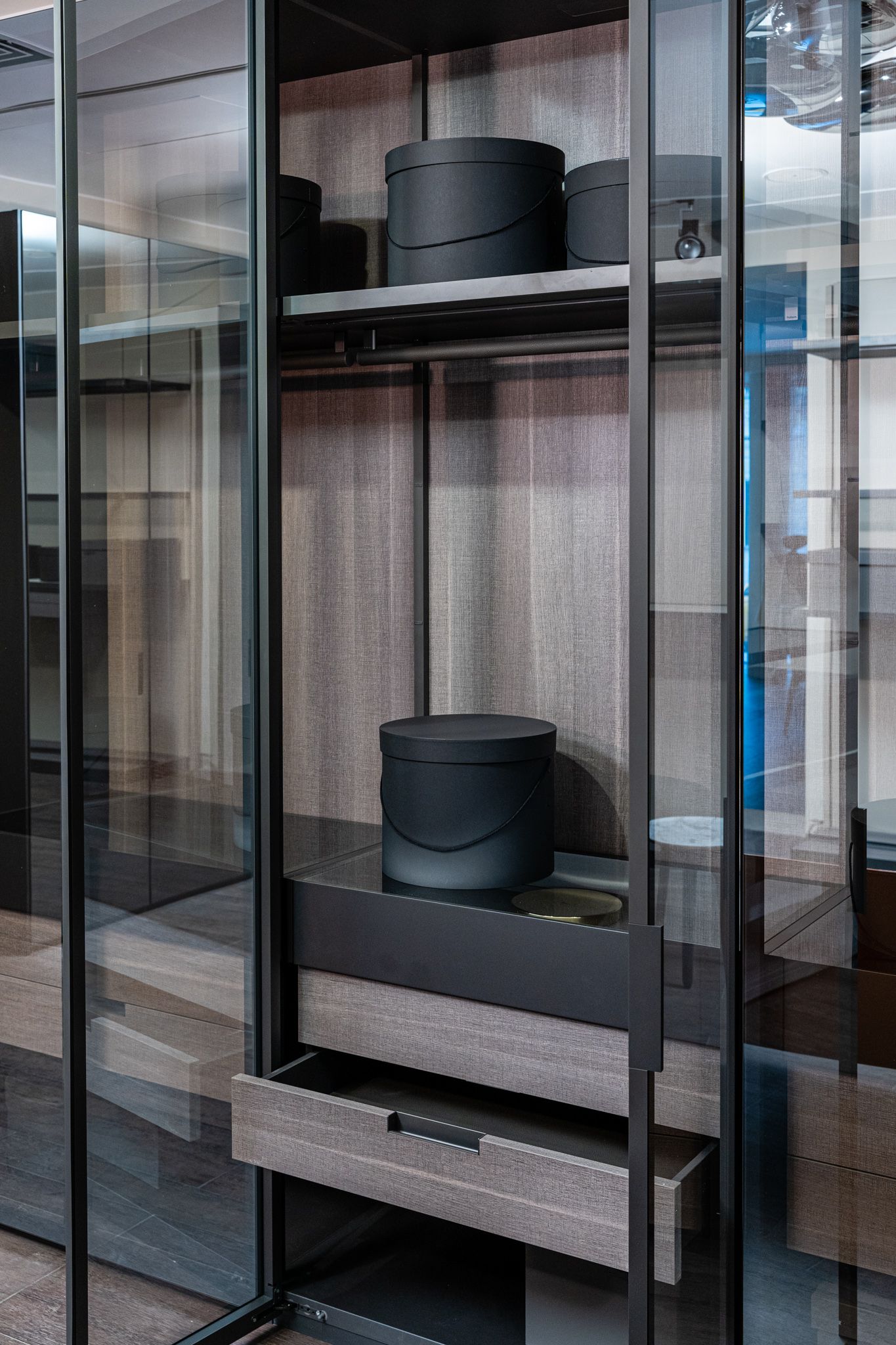 Poliform Шкаф Fitted от Poliform — в интерьере