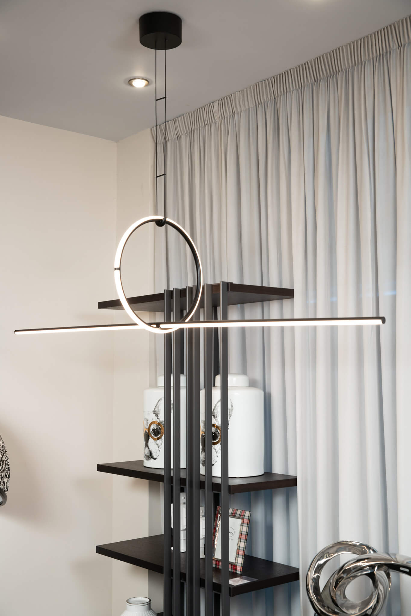Flos Подвесной светильник Arrangements Line от Flos — в интерьере