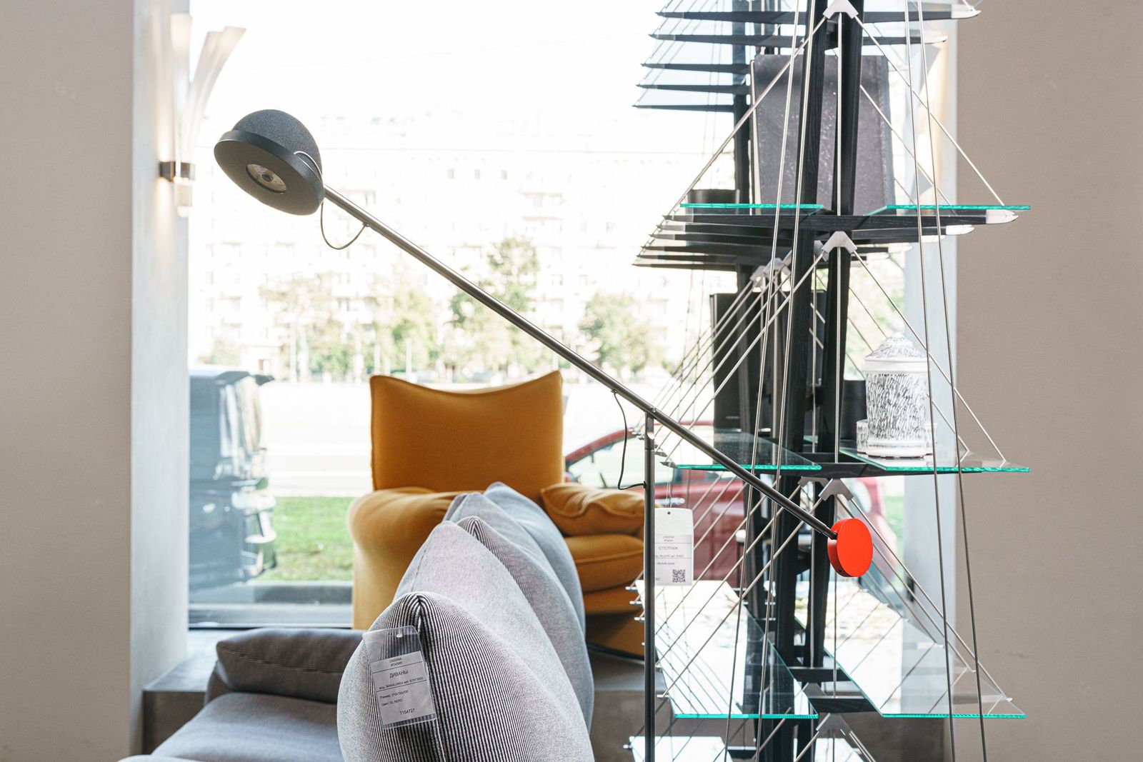 Marset Торшер Copernica от Marset — в интерьере