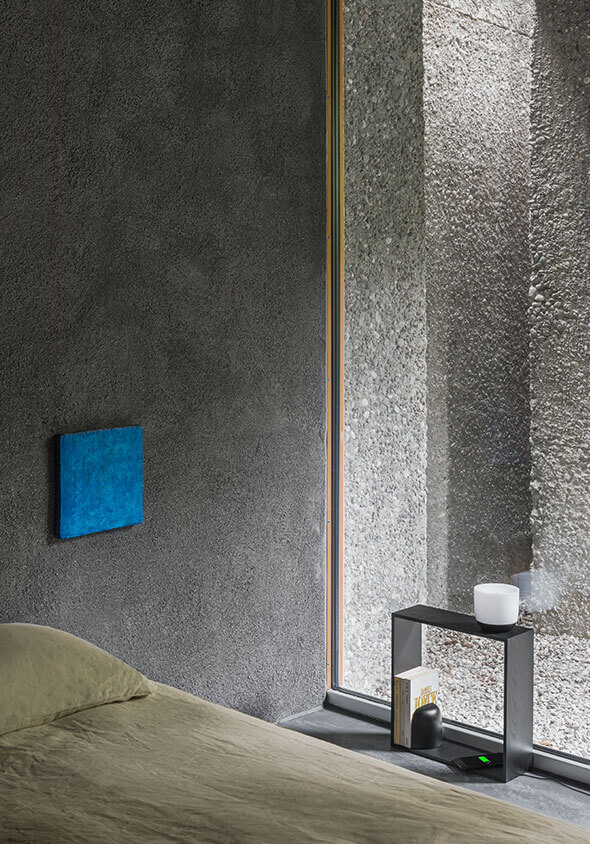 Flos Настольная лампа Gaku Wireless F2520030 от Flos — в интерьере