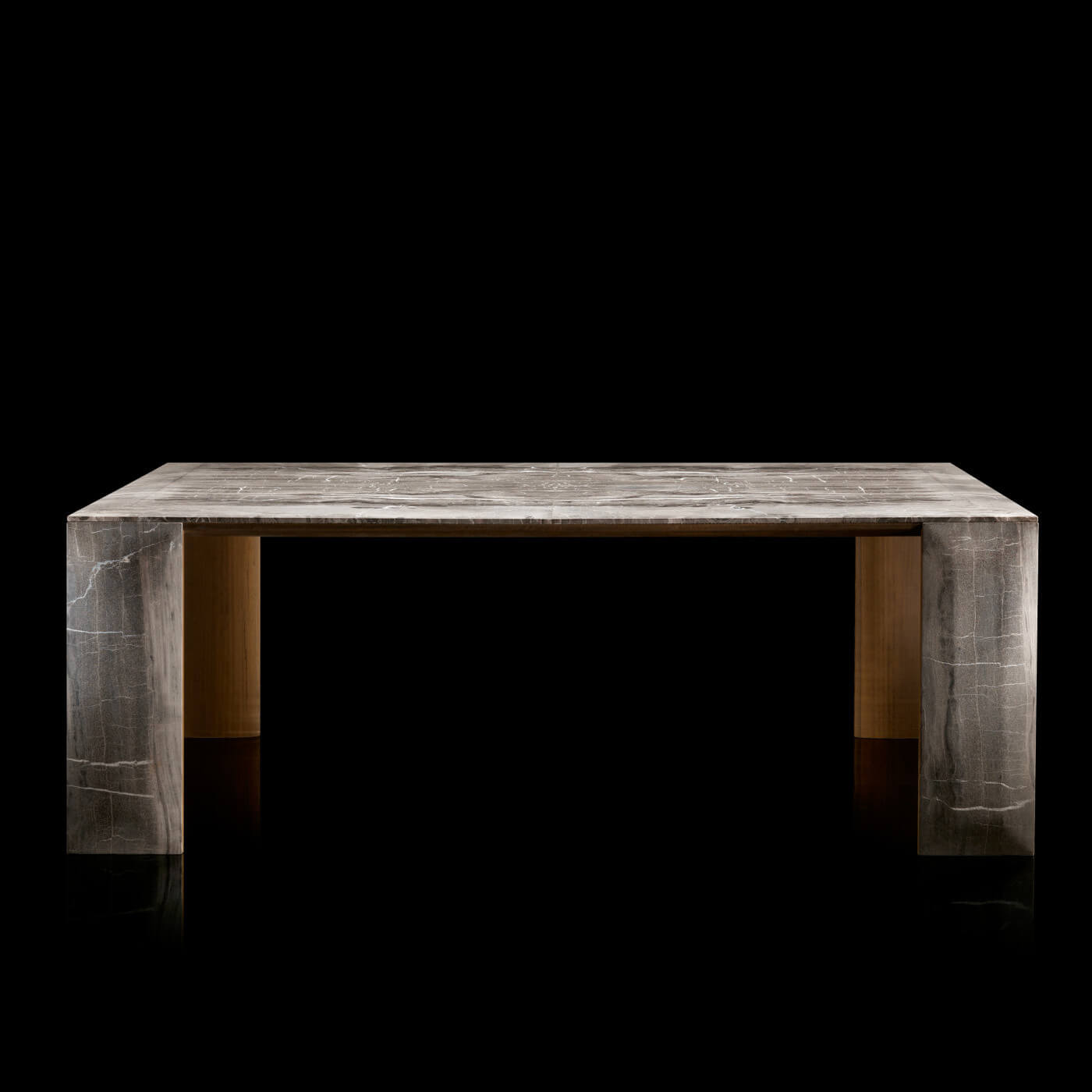 Henge Стол LY-Table от Henge — в интерьере