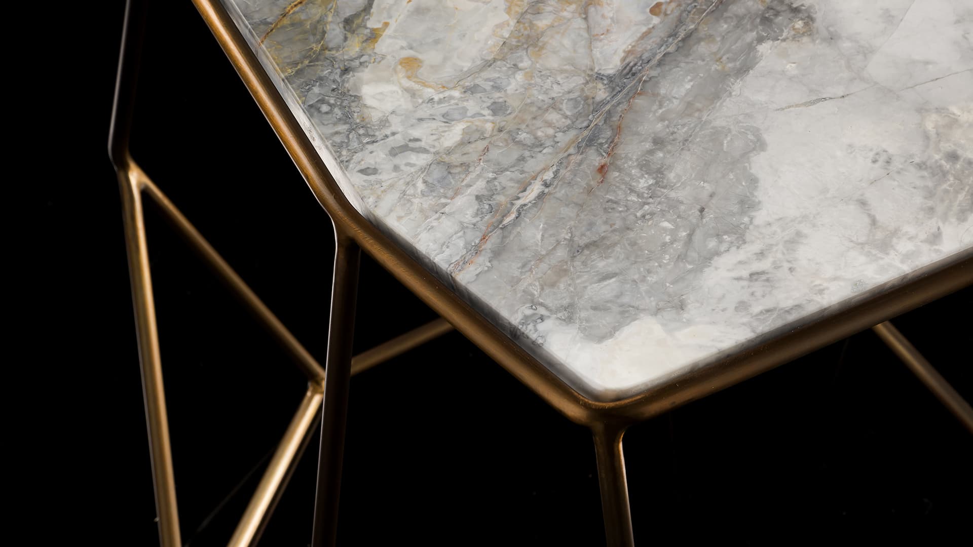 Henge Журнальный столик W-Table от Henge — в интерьере