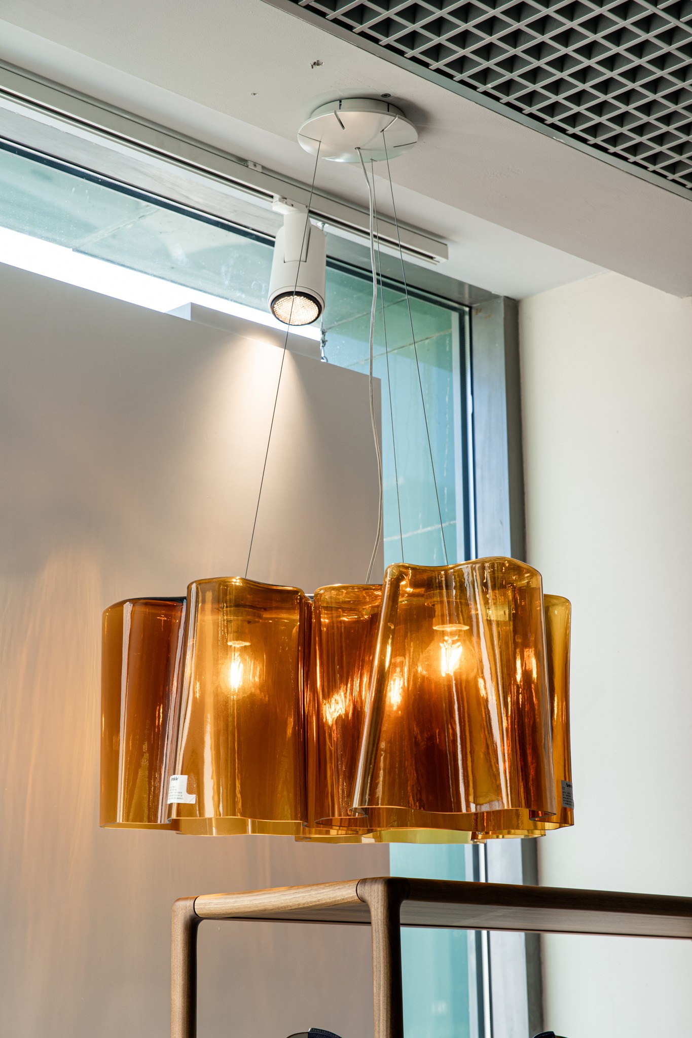 Artemide Люстра Logico Tobacco от Artemide — в интерьере