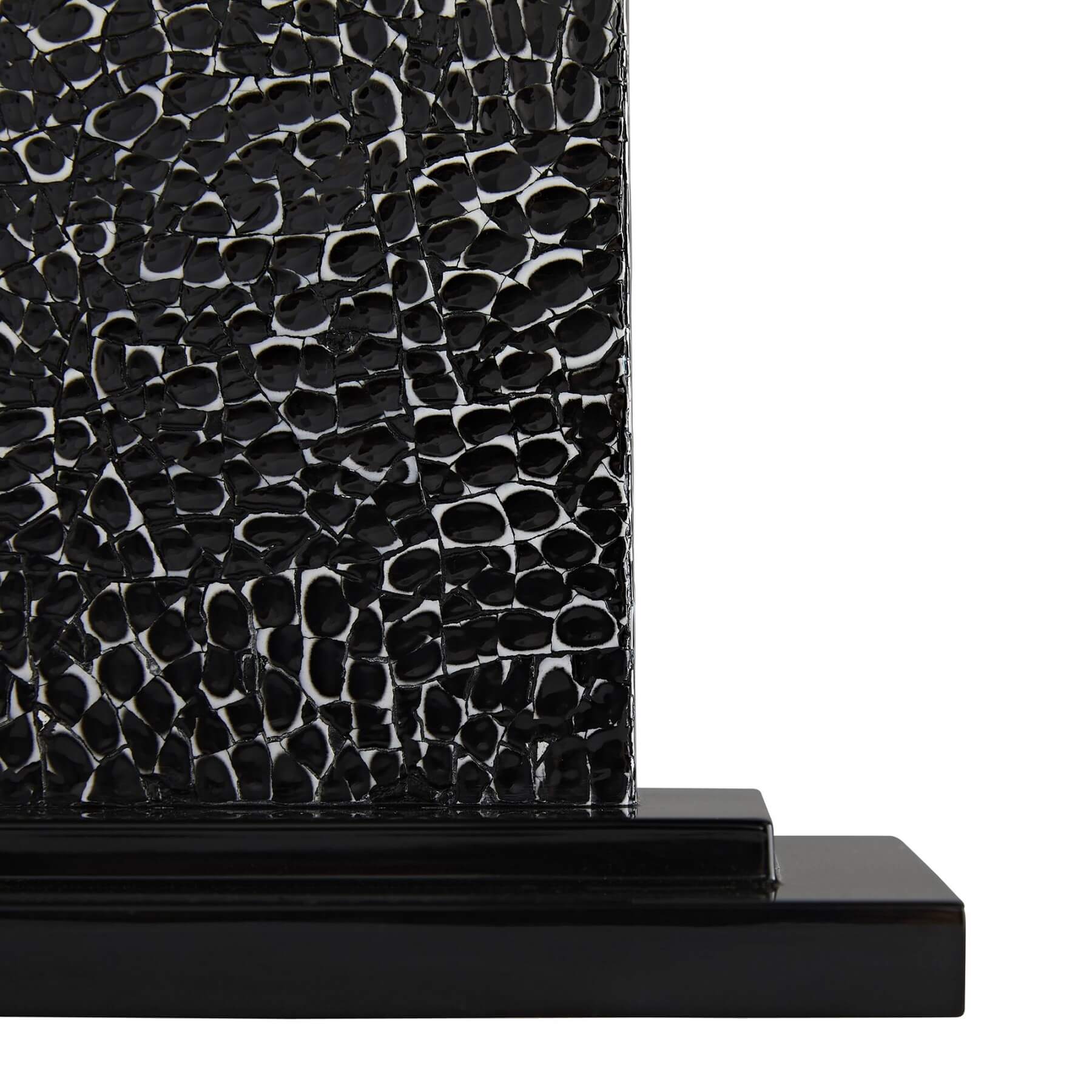 Arteriors Настольная лампа Raven 15071-217 от Arteriors — в интерьере