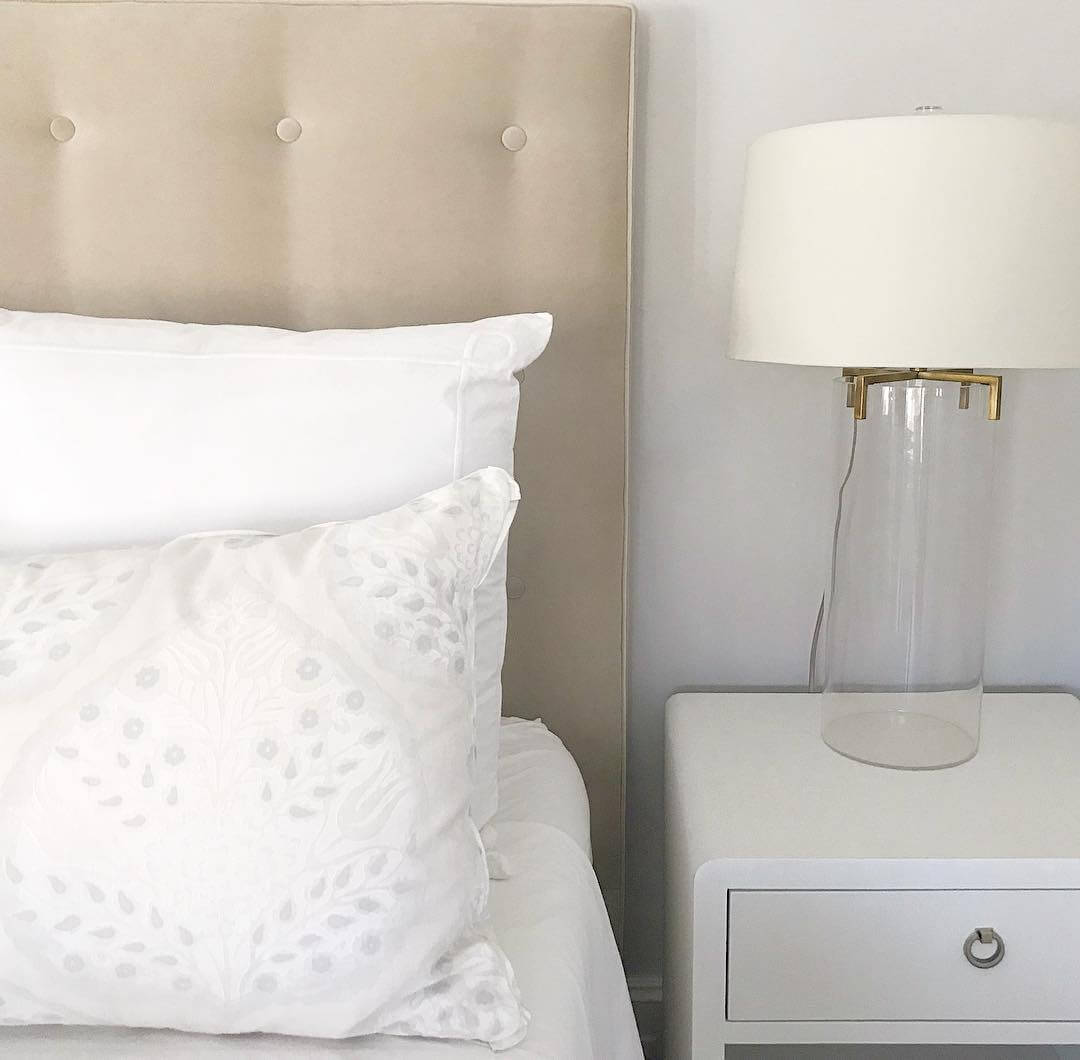 Arteriors Настольная лампа Dale 49716-768 от Arteriors — в интерьере