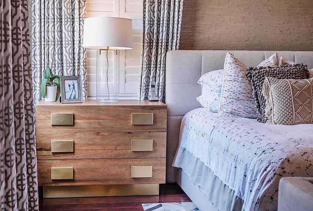 Arteriors Настольная лампа Dale 49716-768 от Arteriors — в интерьере