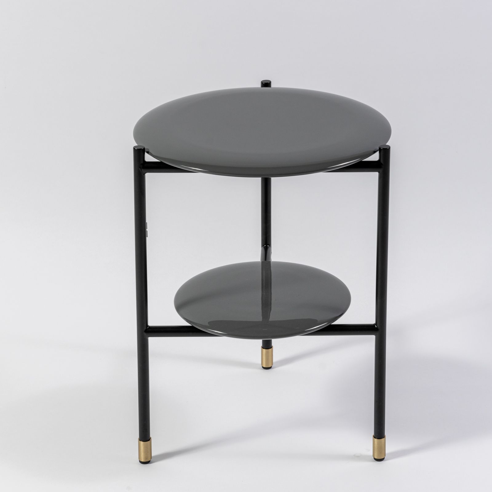 Meridiani Журнальный столик Adrian 35*35*h45 серый лак Elephant от Meridiani — в интерьере