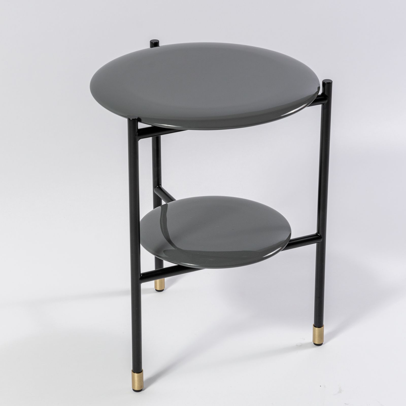 Meridiani Журнальный столик Adrian 35*35*h45 серый лак Elephant от Meridiani — в интерьере
