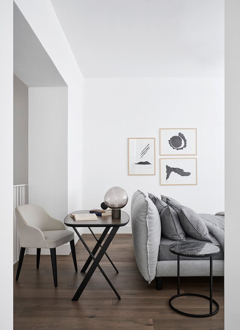 Meridiani Кровать Oliver от Meridiani — в интерьере