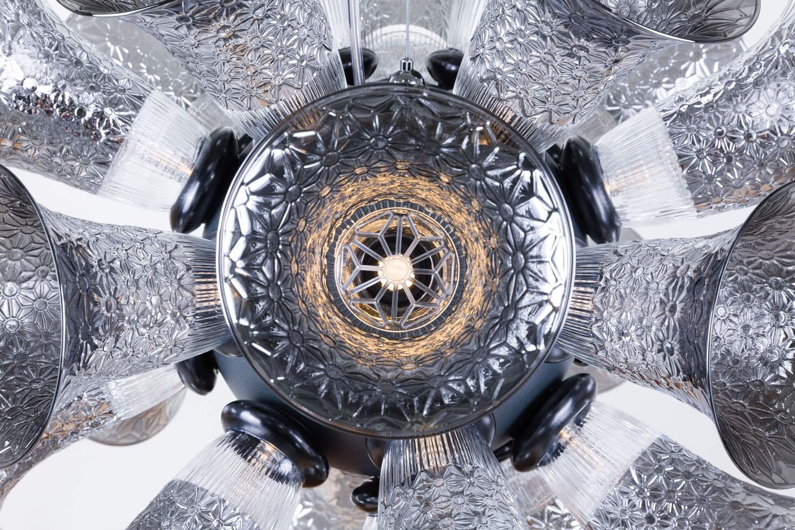 Moooi Подвесной светильник Chalice 24/48 Metallic Grey от Moooi — в интерьере