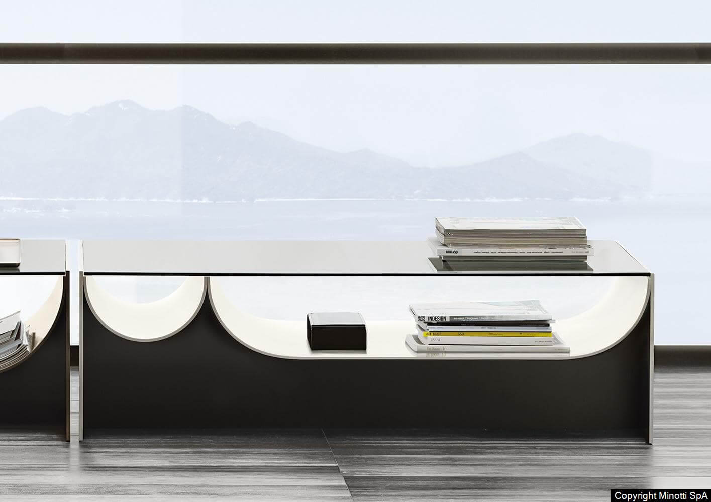 Minotti Журнальный столик Waves от Minotti — в интерьере