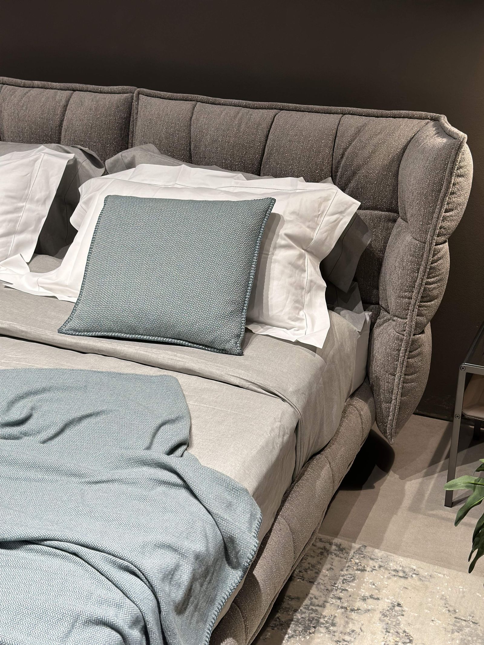 B&B Italia Кровать Husk от B&B Italia — в интерьере