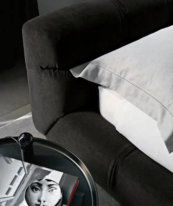 B&B Italia Кровать Tufty от B&B Italia — в интерьере