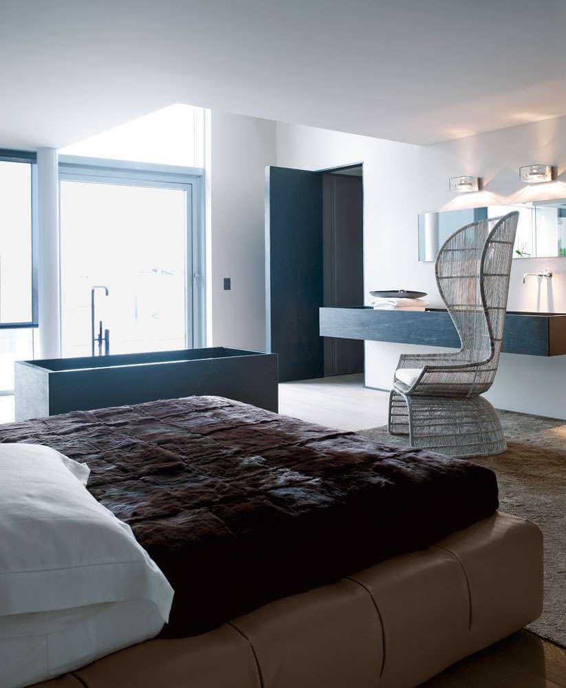 B&B Italia Кровать Tufty от B&B Italia — в интерьере