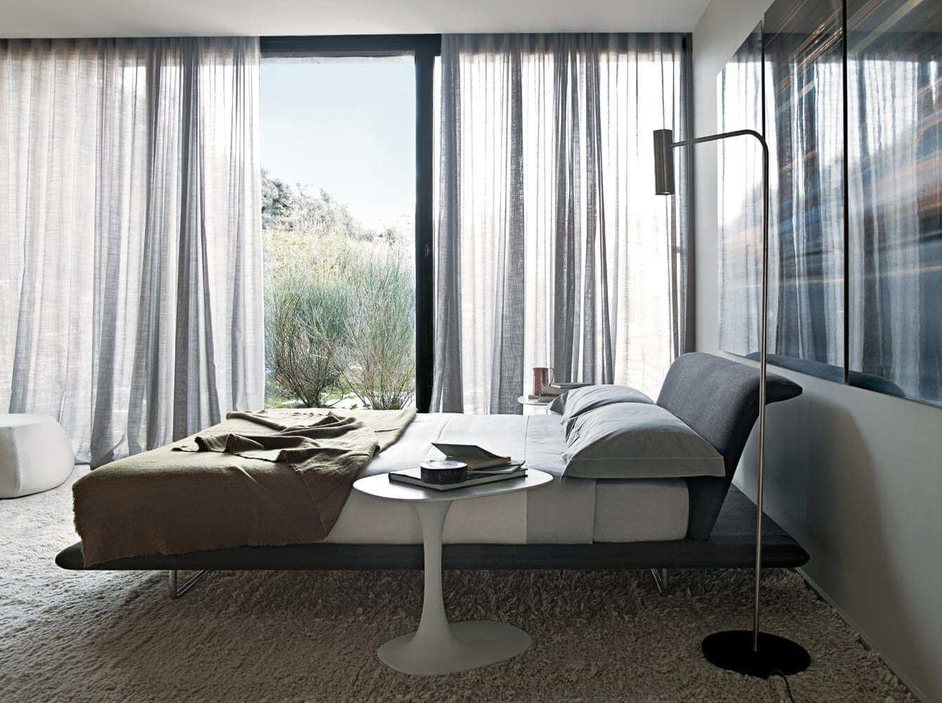 B&B Italia Кровать Siena от B&B Italia — в интерьере