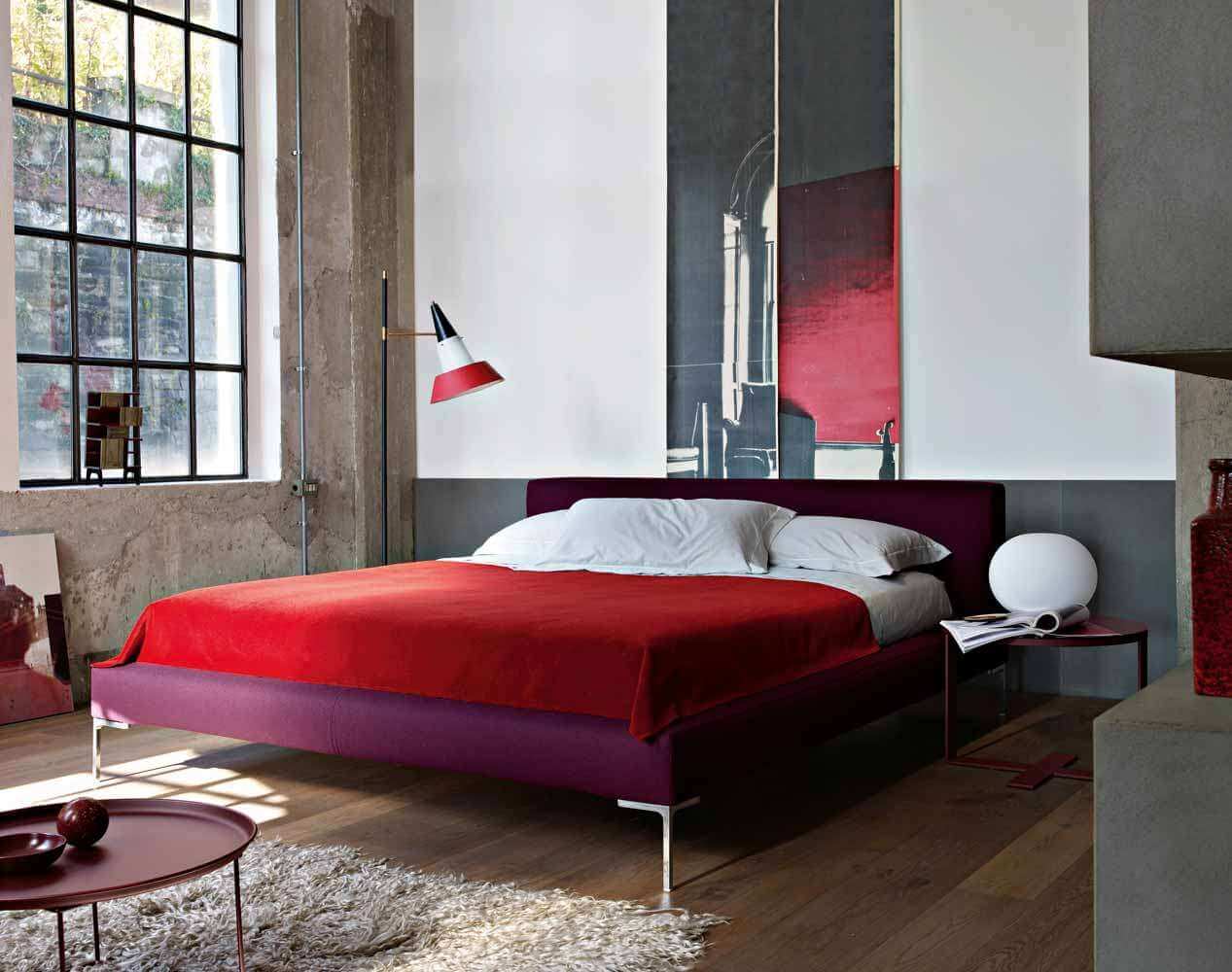 B&B Italia Кровать Charles от B&B Italia — в интерьере