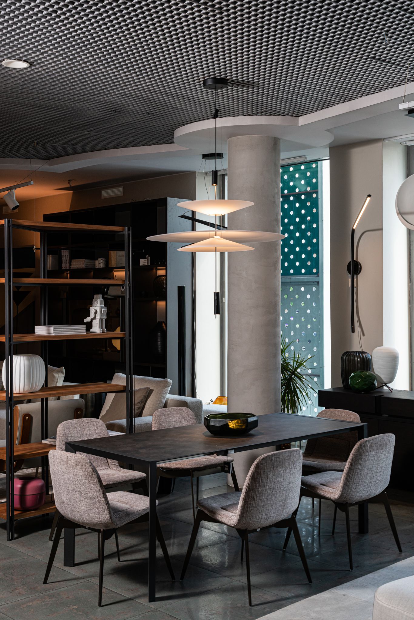 Vibia Люстра Flamingo 1530 Graphite от Vibia — в интерьере
