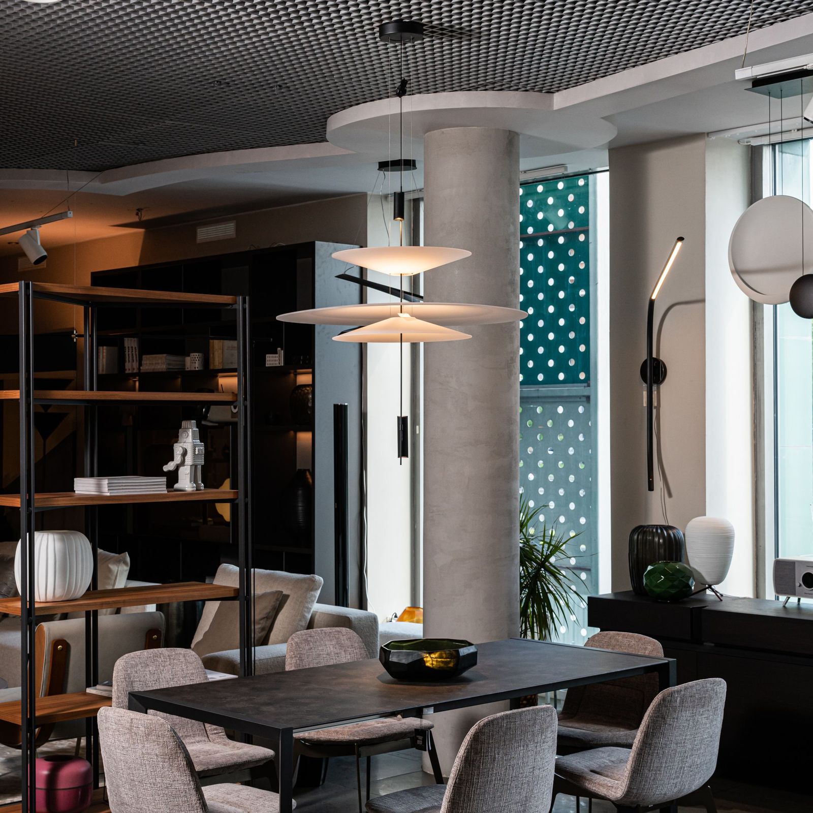 Vibia Люстра Flamingo 1530 Graphite от Vibia — в интерьере