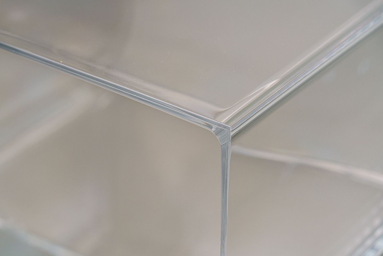 Kartell Стеллаж Ghost Buster Big Crystal от Kartell — в интерьере