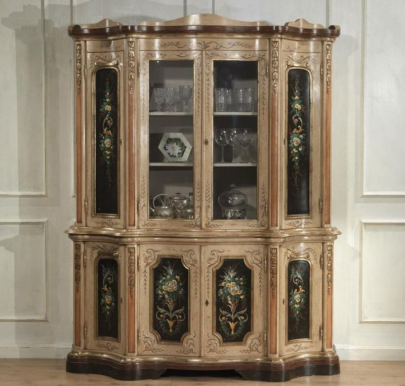Vittorio Grifoni Витрина Art. 2152 от Vittorio Grifoni — в интерьере