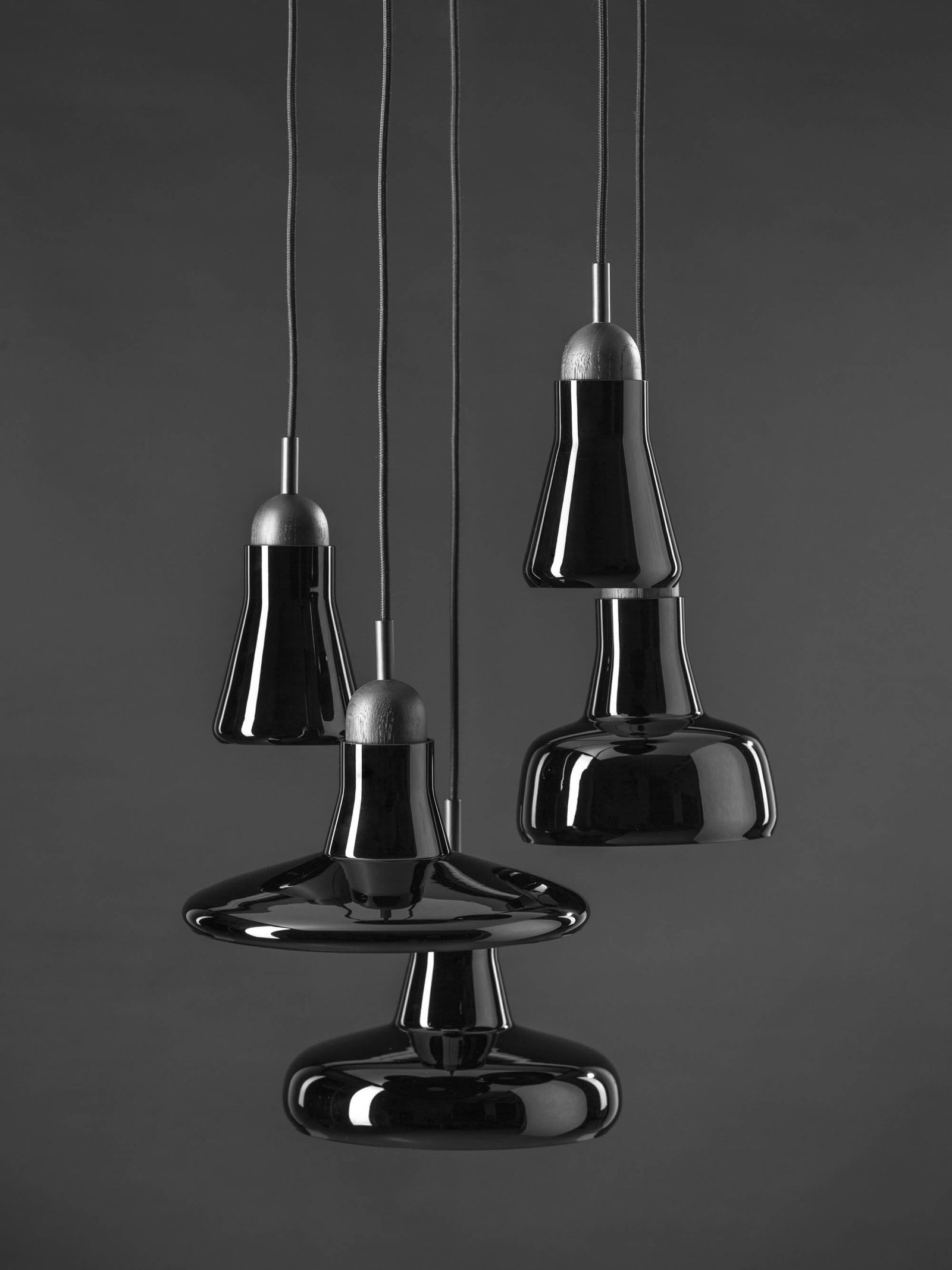 Brokis Подвесной светильник Shadows glass black от Brokis — в интерьере