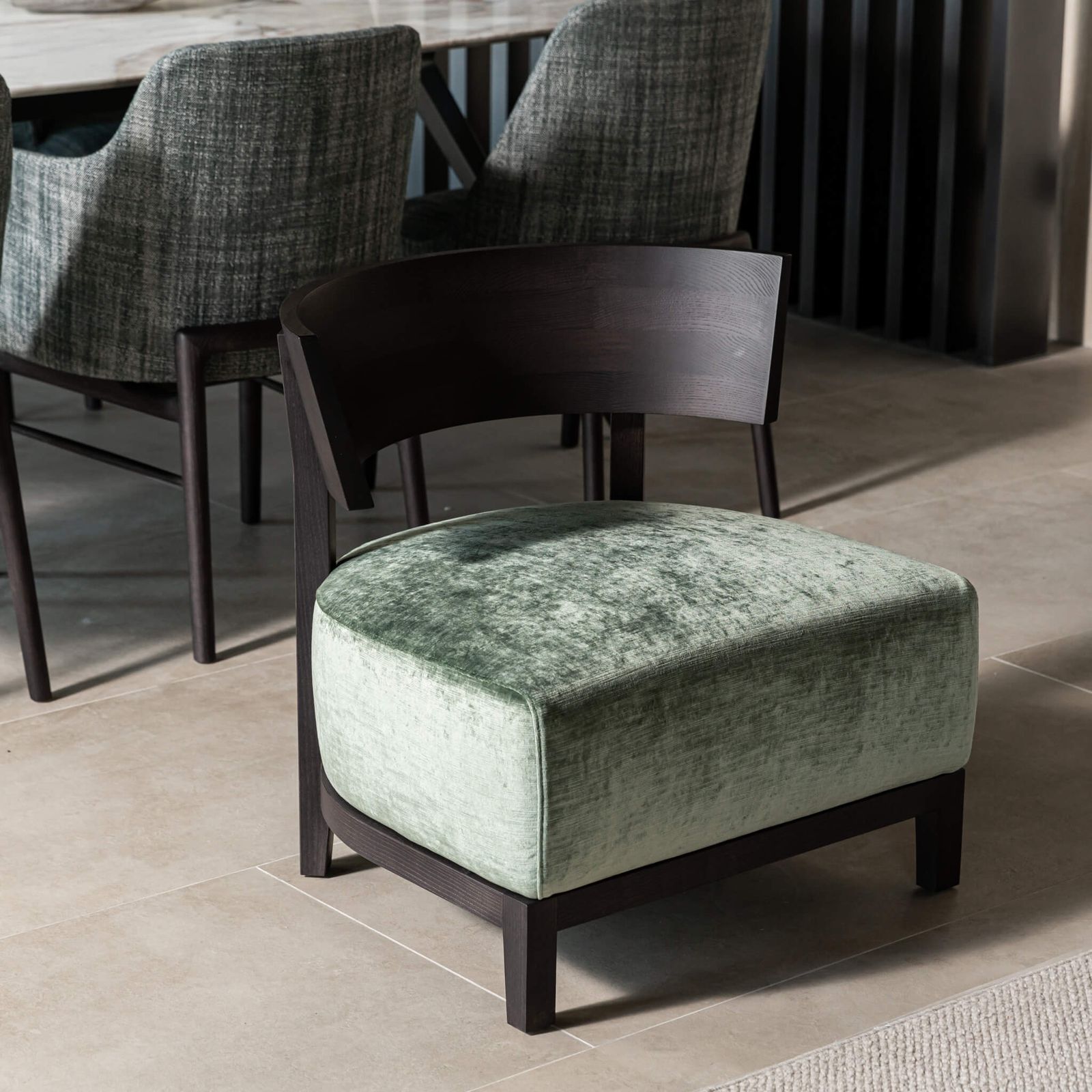 Flexform Кресло Thomas Iroko naturale от Flexform — в интерьере