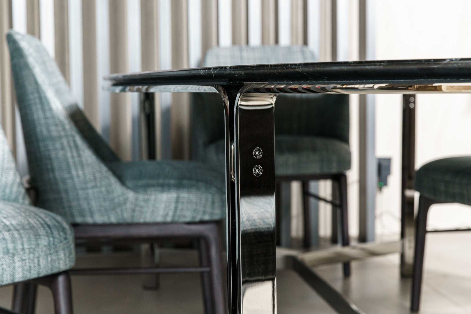Flexform Стол Clarke от Flexform — в интерьере
