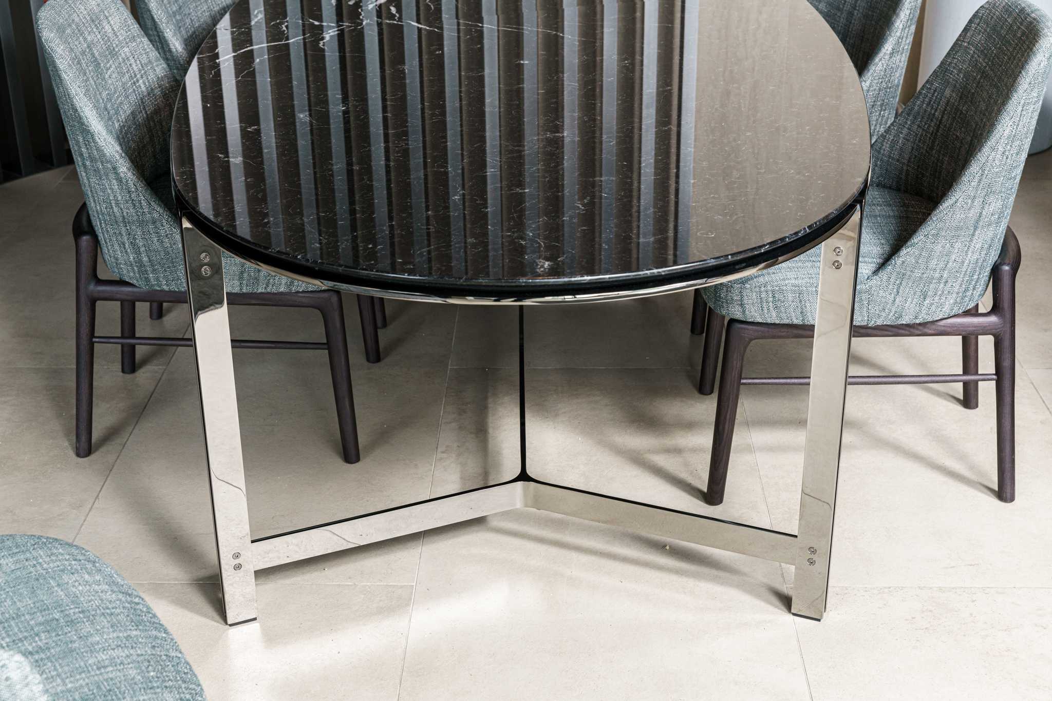 Flexform Стол Clarke от Flexform — в интерьере
