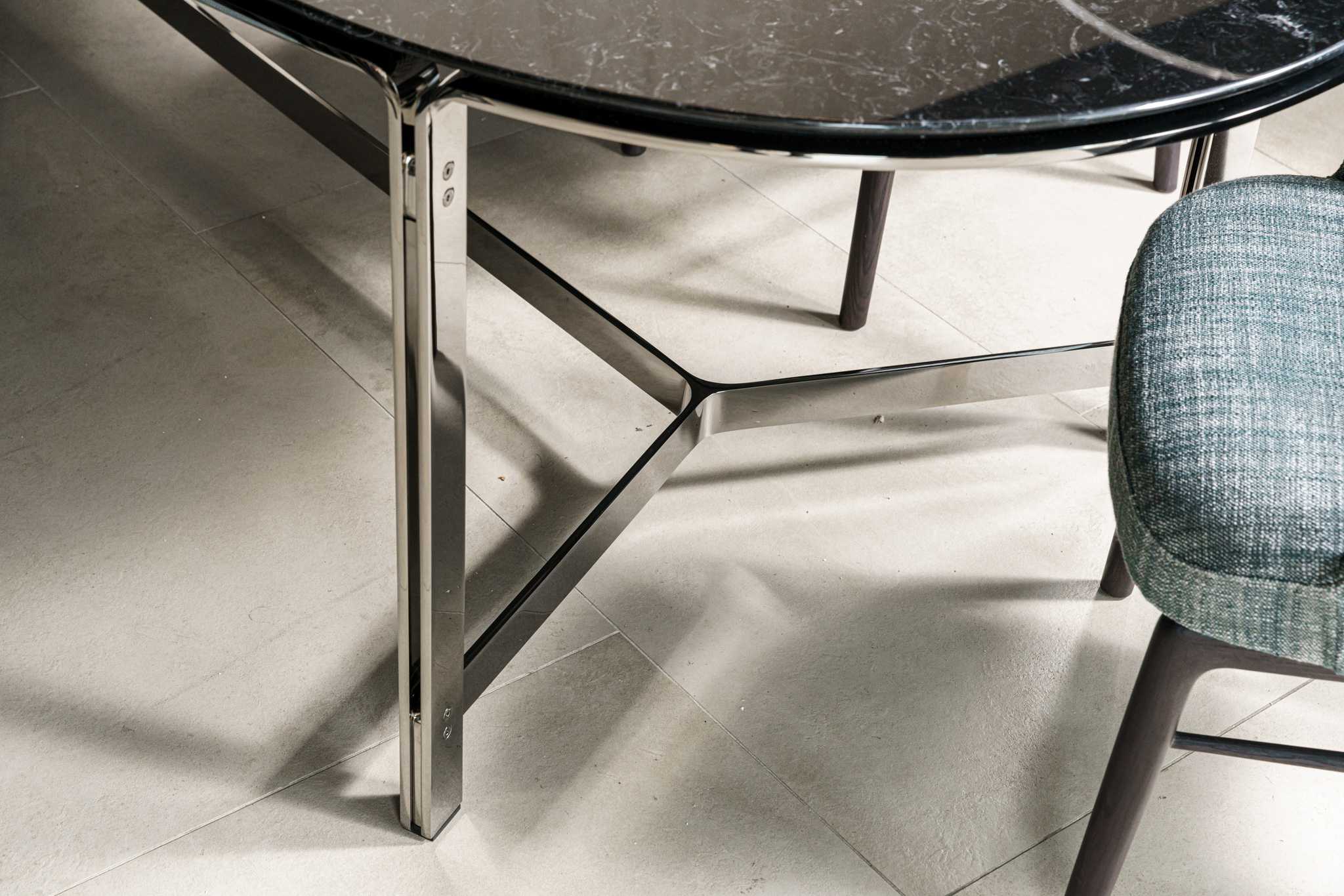 Flexform Стол Clarke от Flexform — в интерьере