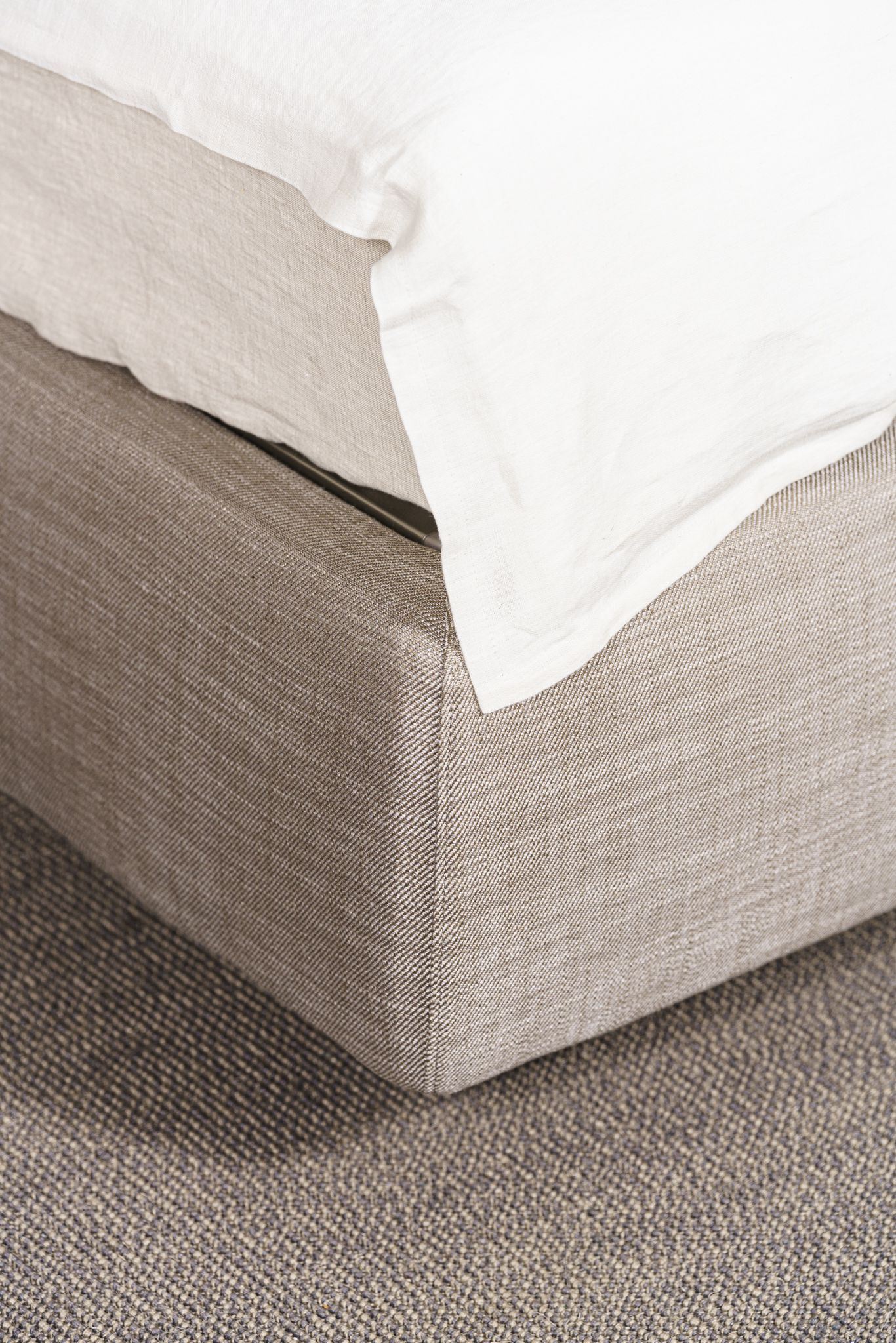 Flexform Кровать Cestone от Flexform — в интерьере