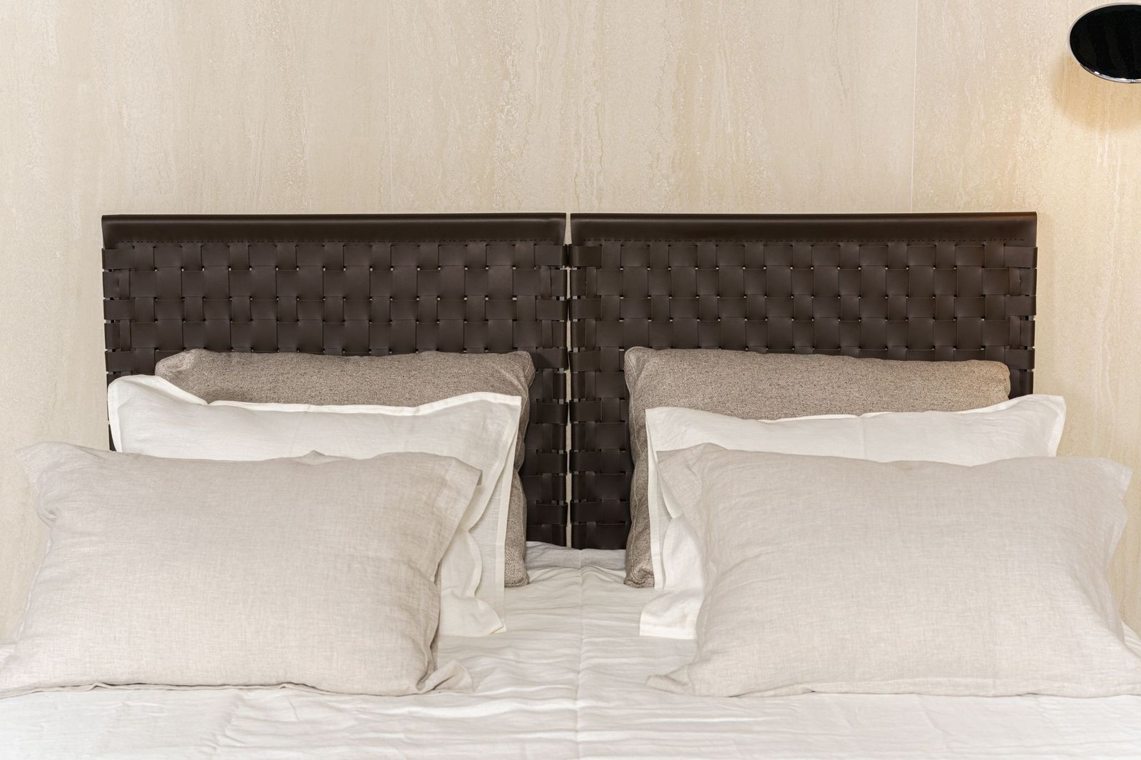 Flexform Кровать Cestone от Flexform — в интерьере
