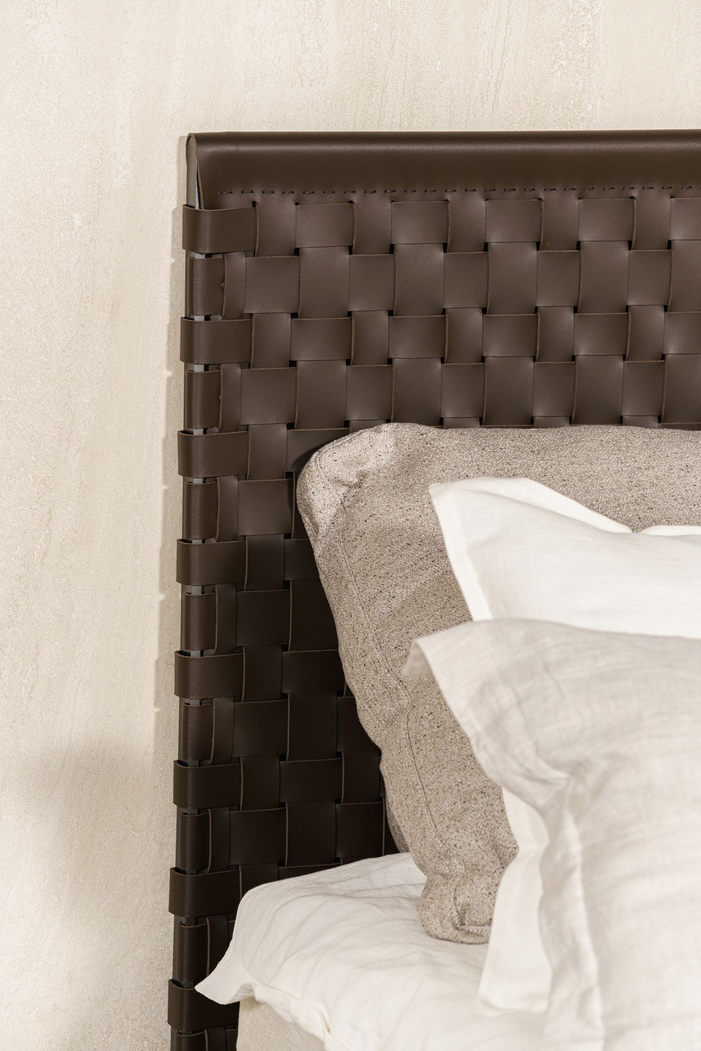 Flexform Кровать Cestone от Flexform — в интерьере