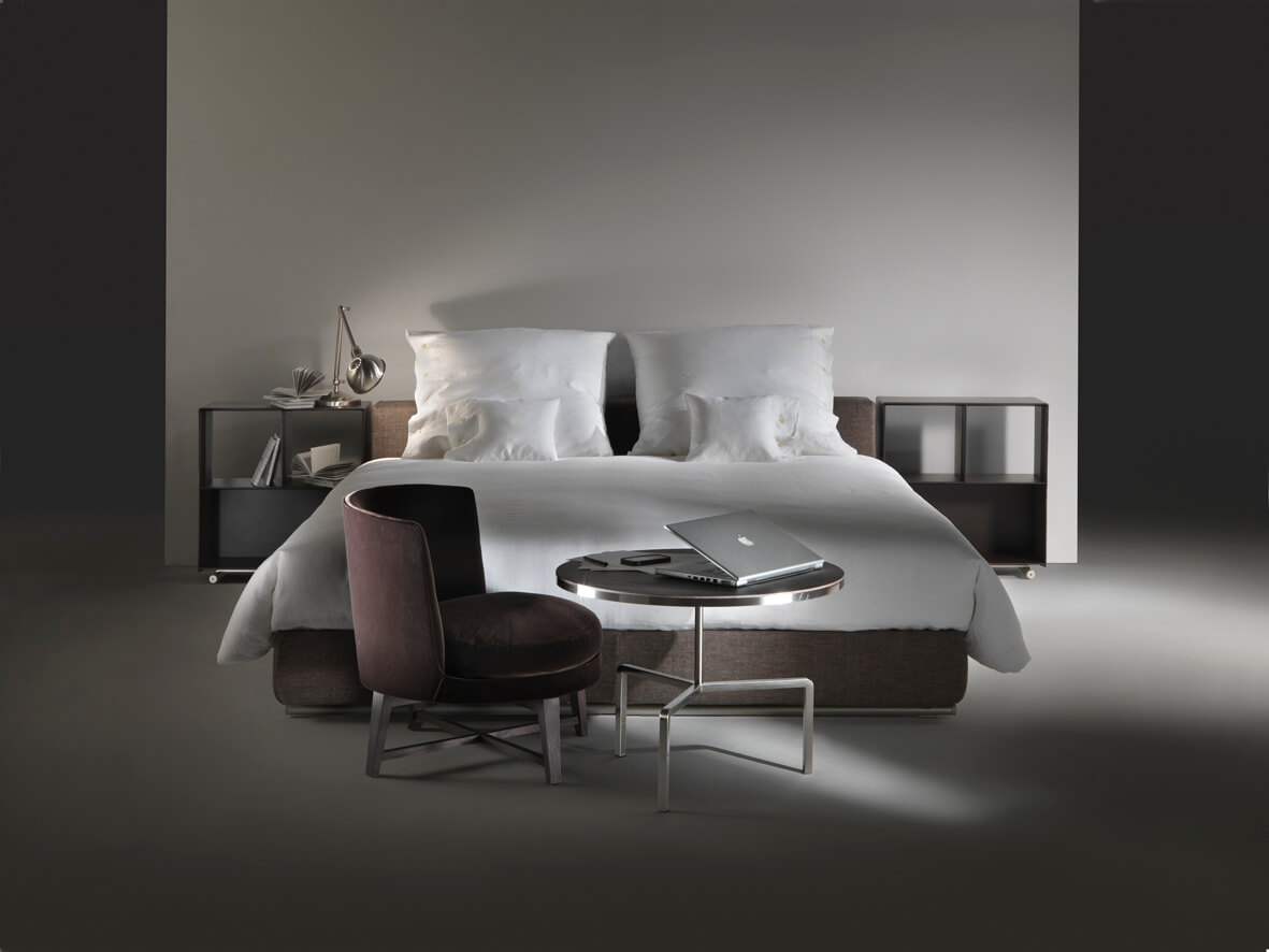 Flexform Кровать Groundpiece от Flexform — в интерьере