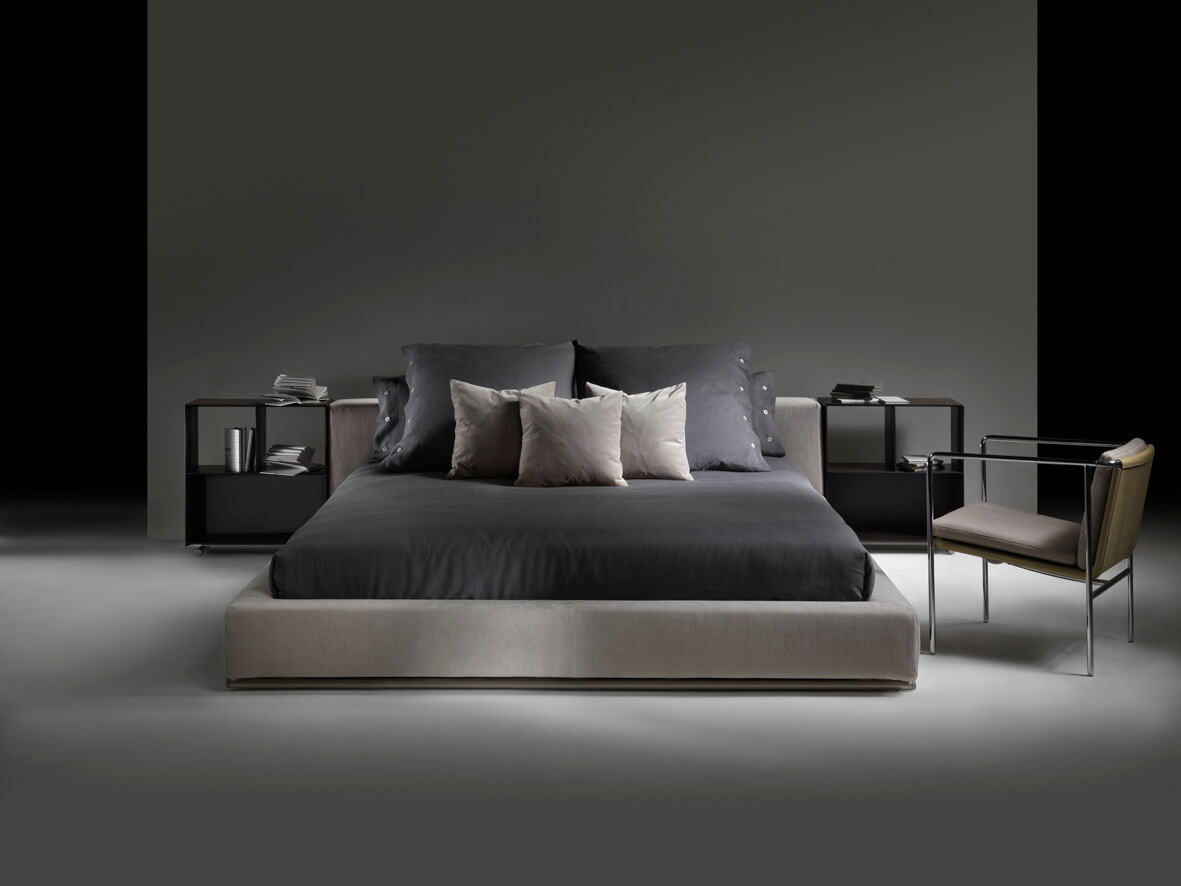 Flexform Кровать Groundpiece от Flexform — в интерьере