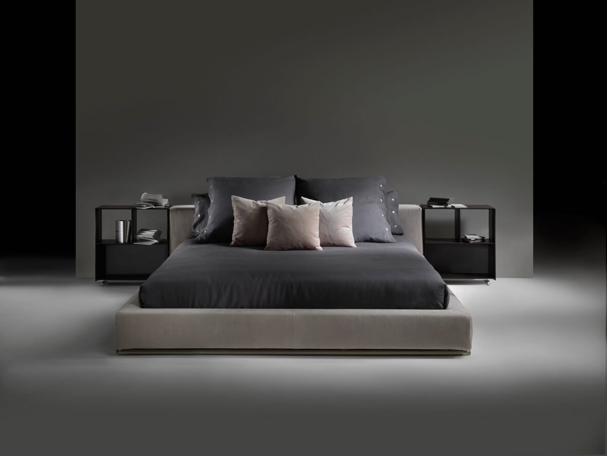 Flexform Кровать Groundpiece от Flexform — в интерьере