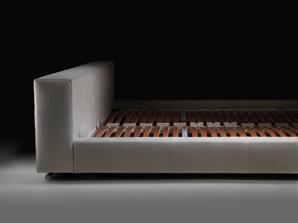 Flexform Кровать Groundpiece от Flexform — в интерьере