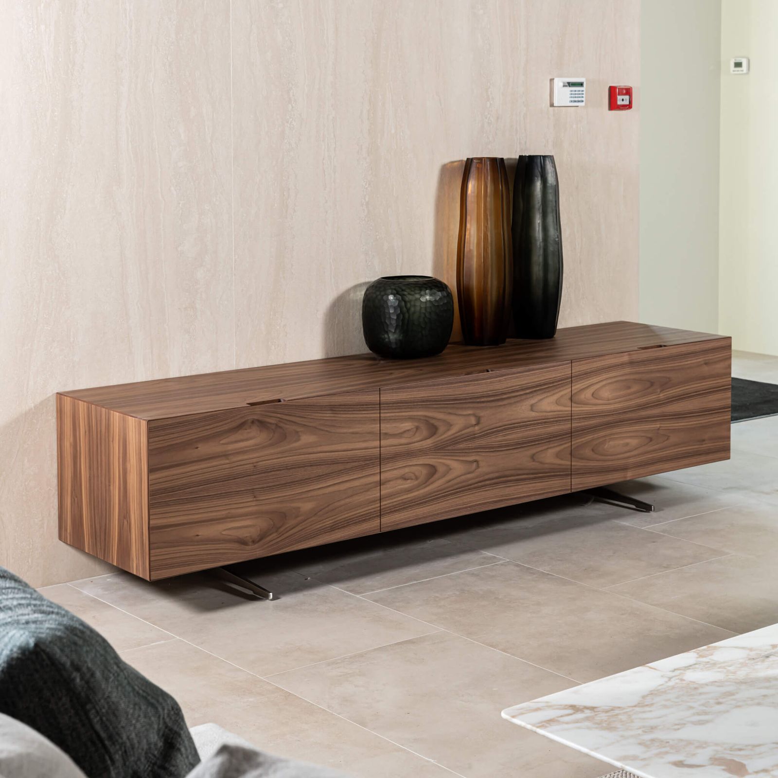 Flexform Мебель под ТВ Piuma от Flexform — в интерьере