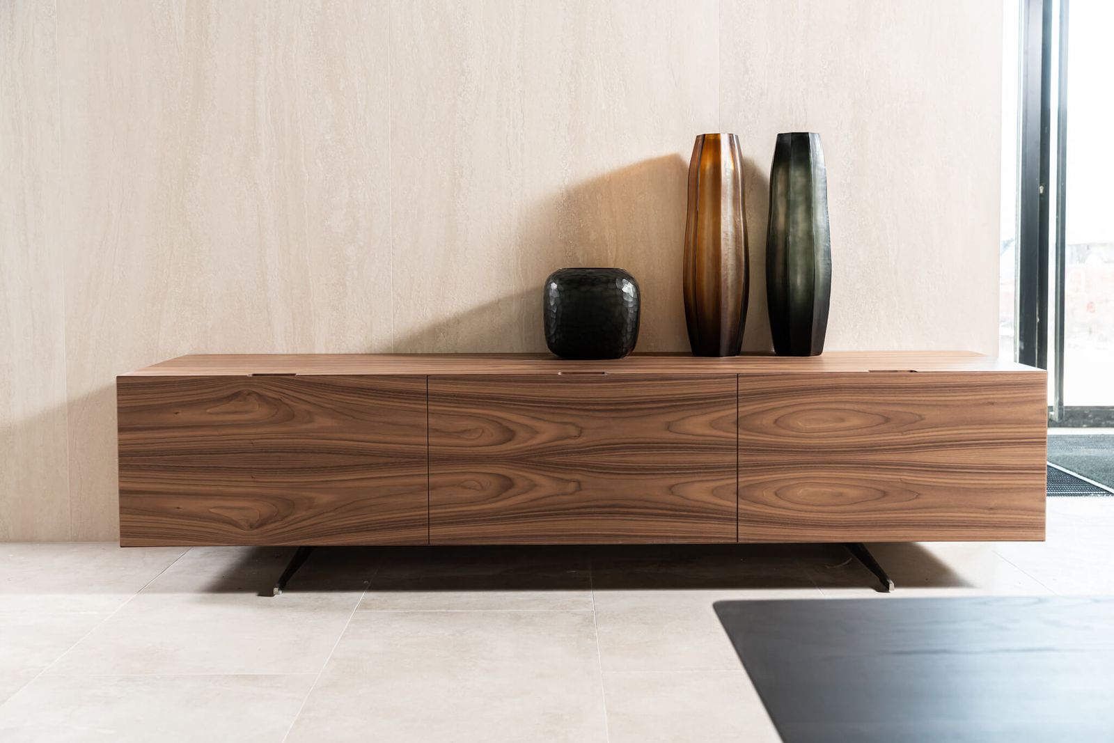Flexform Мебель под ТВ Piuma от Flexform — в интерьере