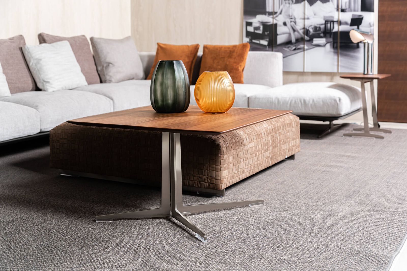 Flexform Журнальный столик Fly Canaletto от Flexform — в интерьере