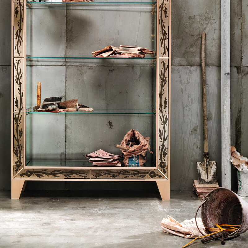 Arte Veneziana Витрина Age Of Gold от Arte Veneziana — в интерьере