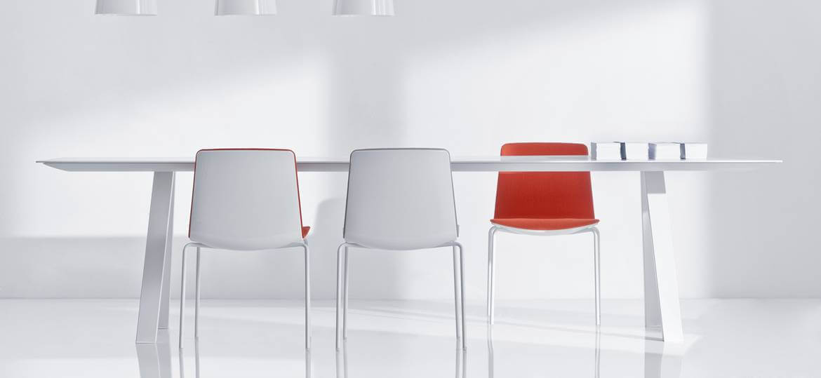 Pedrali Письменный стол Arki-Table H107 от Pedrali — в интерьере
