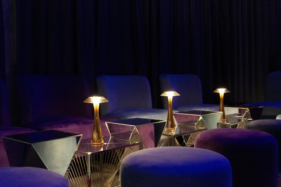 Kartell Настольная лампа Space от Kartell — в интерьере