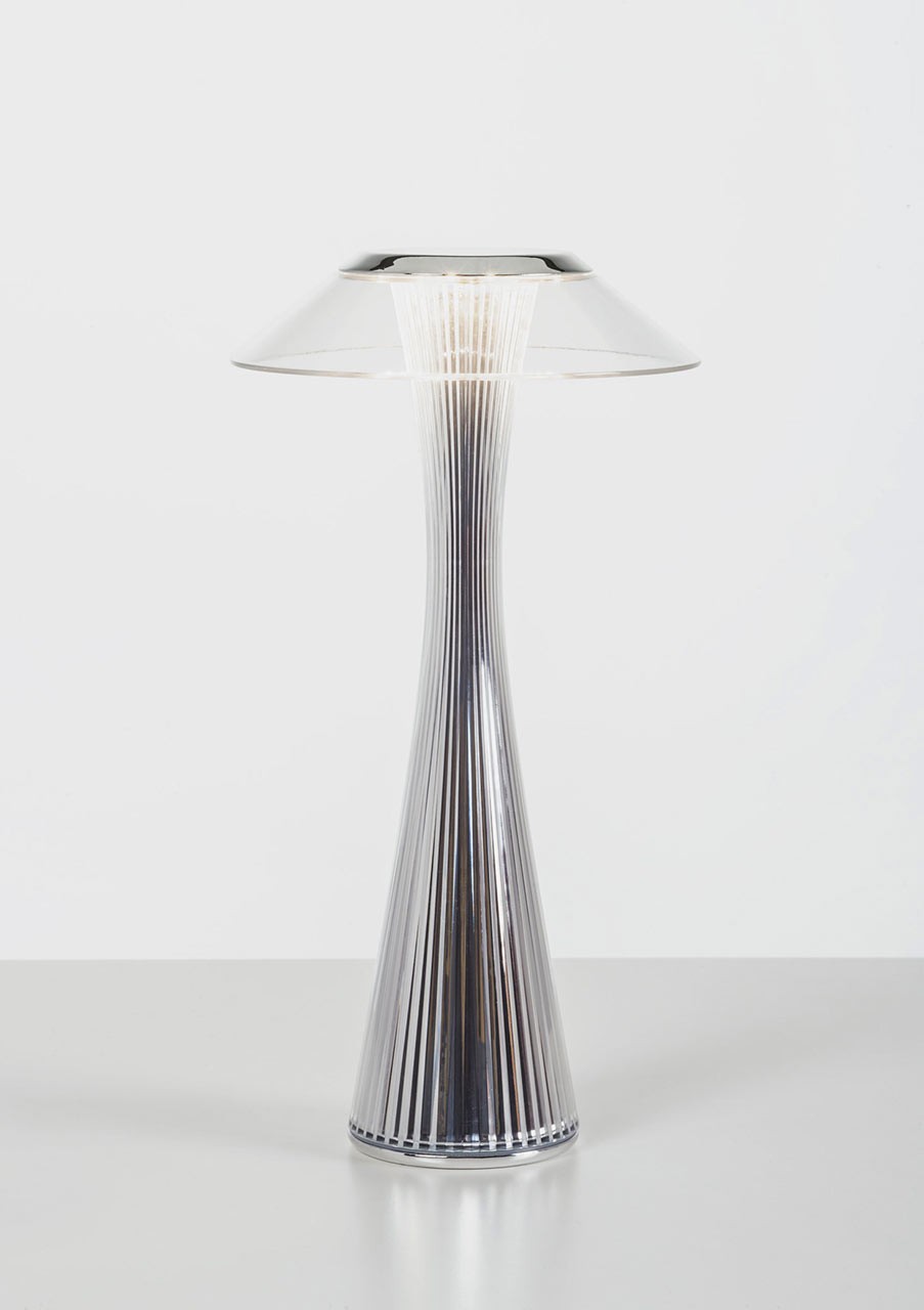Kartell Настольная лампа Space от Kartell — в интерьере