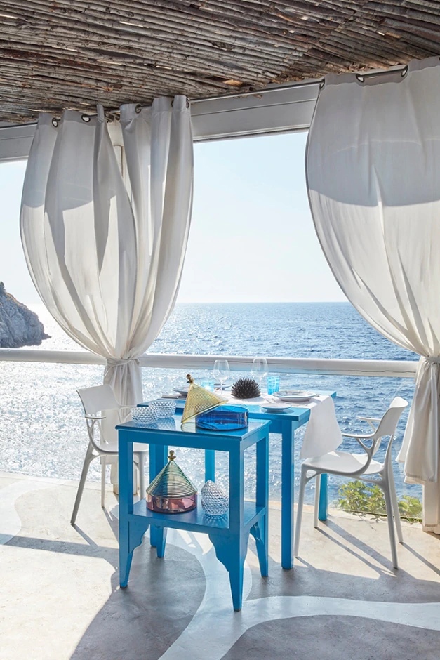 Kartell Посуда Trullo Crystal/Smoke Grey от Kartell — в интерьере