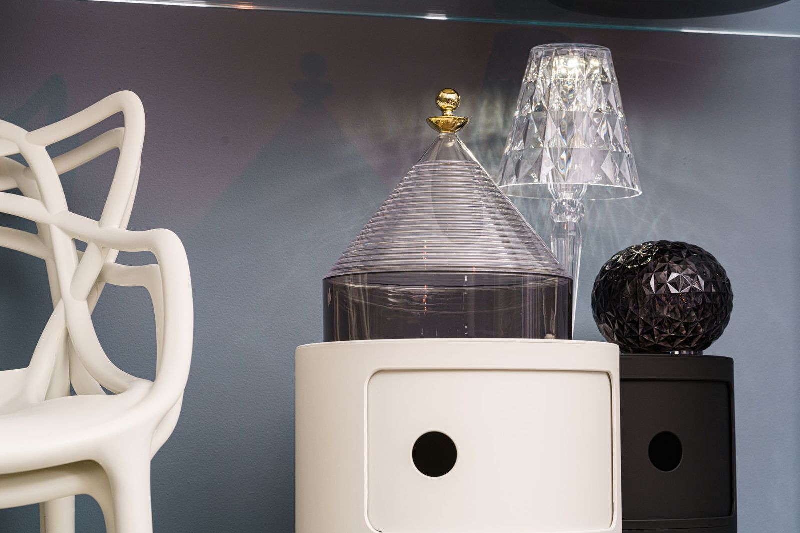 Kartell Посуда Trullo Crystal/Smoke Grey от Kartell — в интерьере