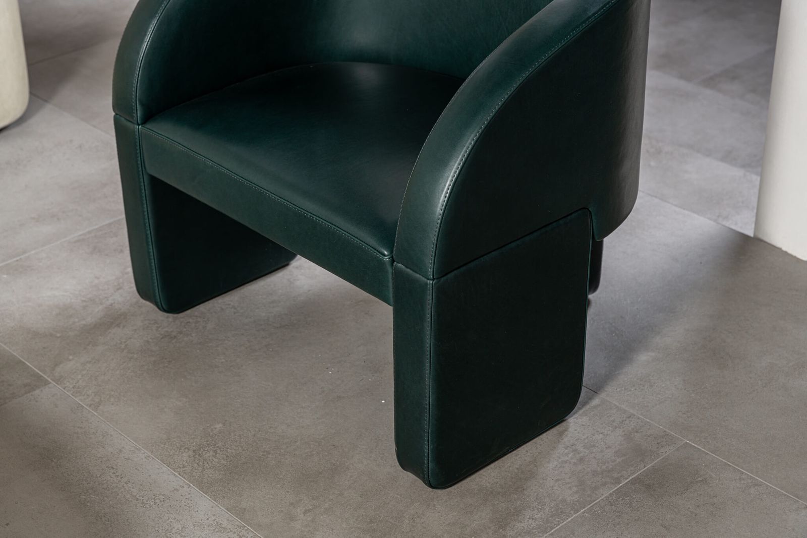 Baxter Кресло Lazy Bones green от Baxter — в интерьере