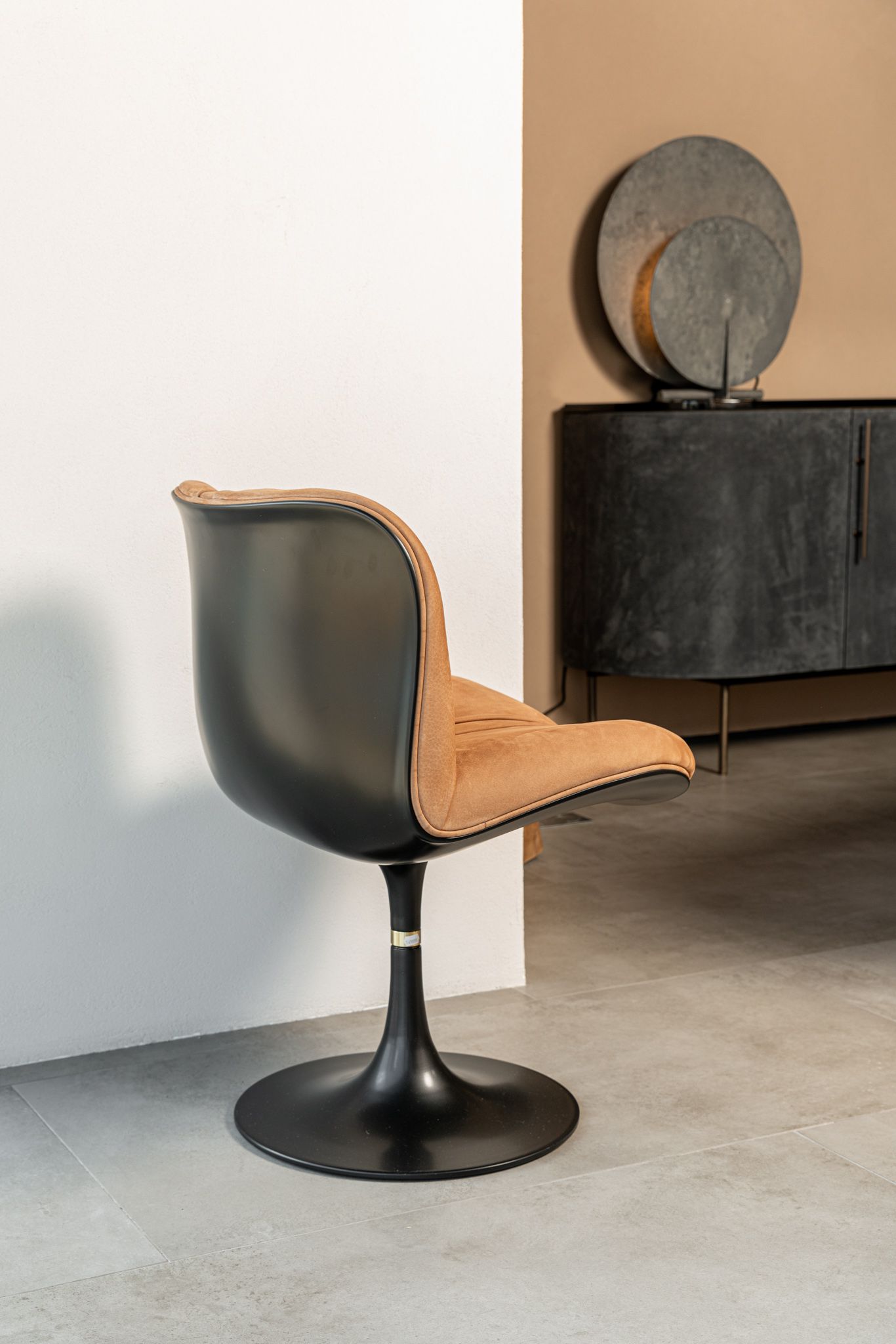 Baxter Стул Marilyn Nabuck Camel от Baxter — в интерьере